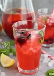 VASO DE LIIMONADA DE FRUTOS ROJOS