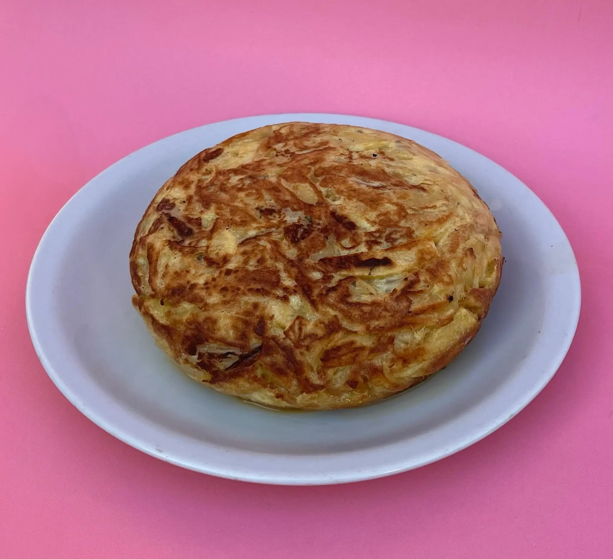Tortilla de papa con chorizo colorado