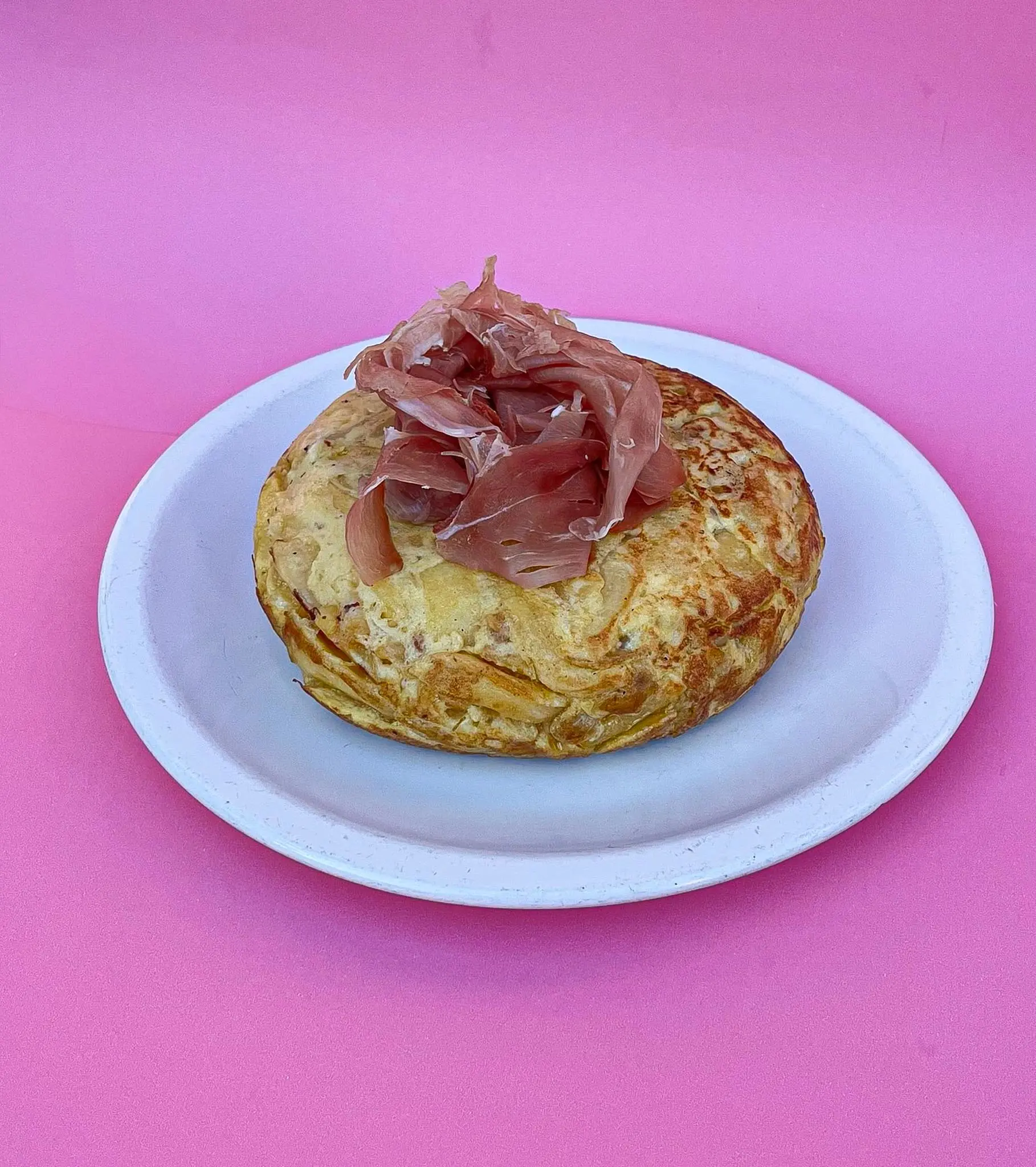 Tortilla con jamón crudo