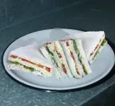Sándwich triple de pollo