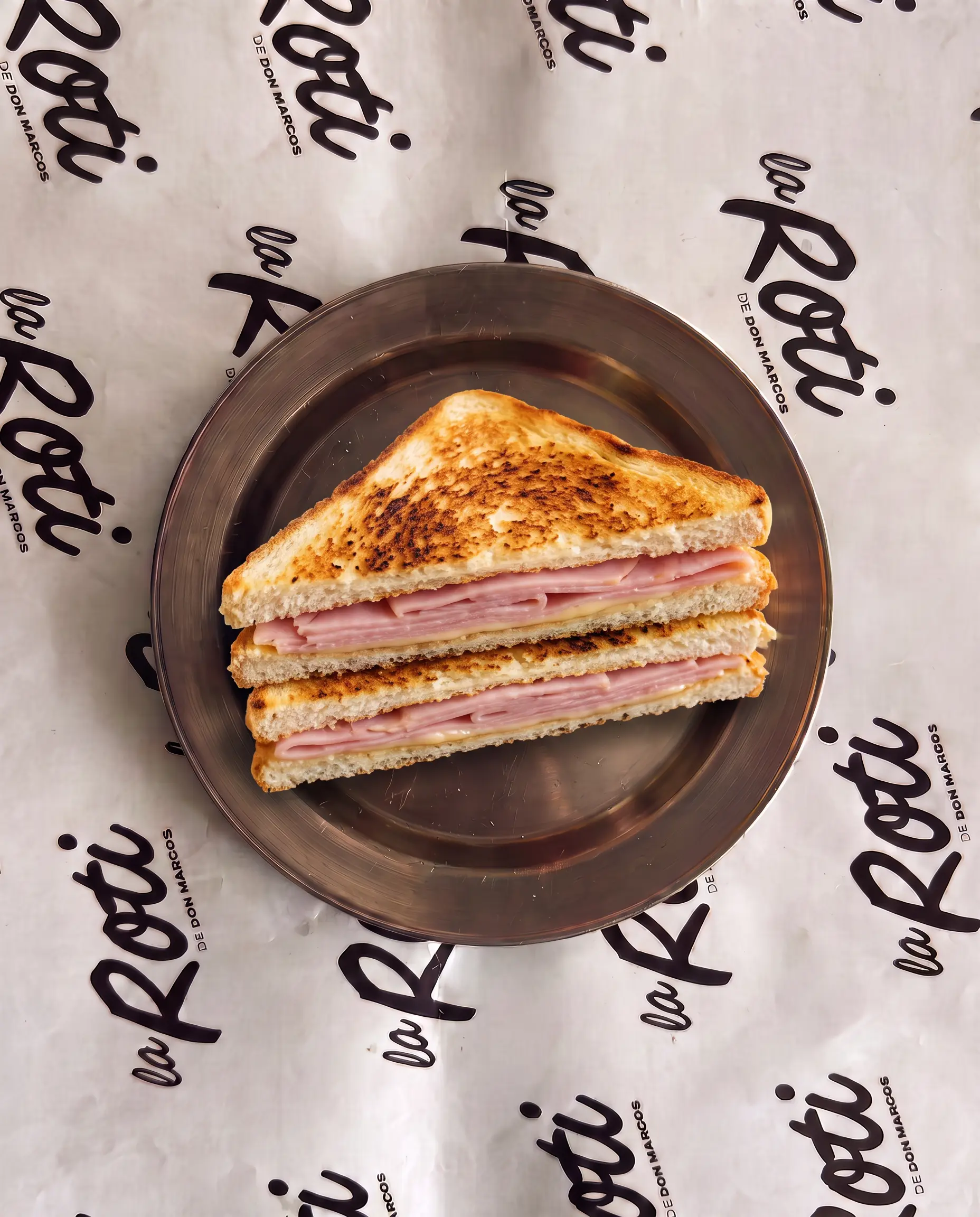 Sándwich Carlitos