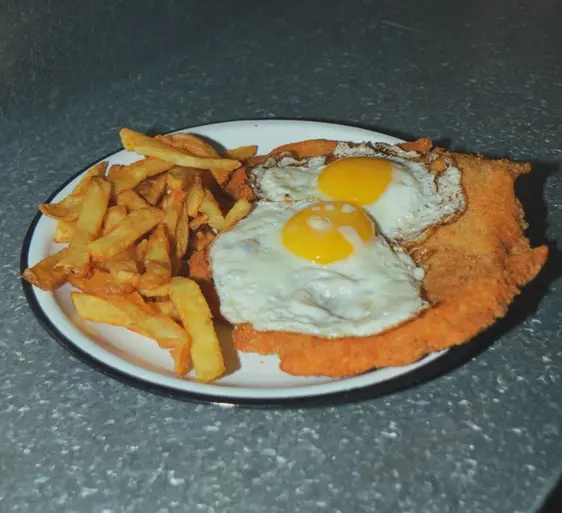 Milanesa de pollo a caballo