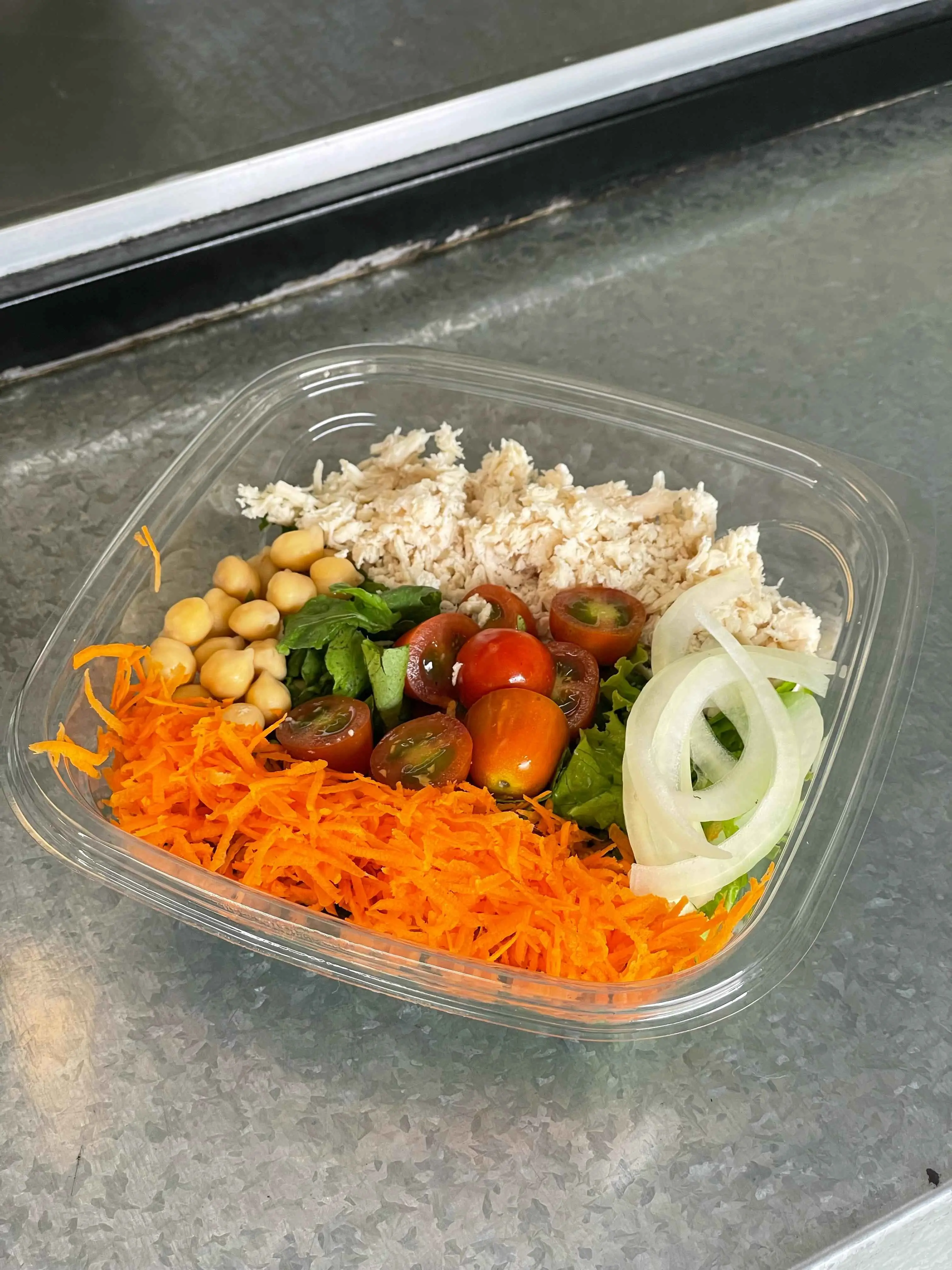 Ensalada completa con pollo