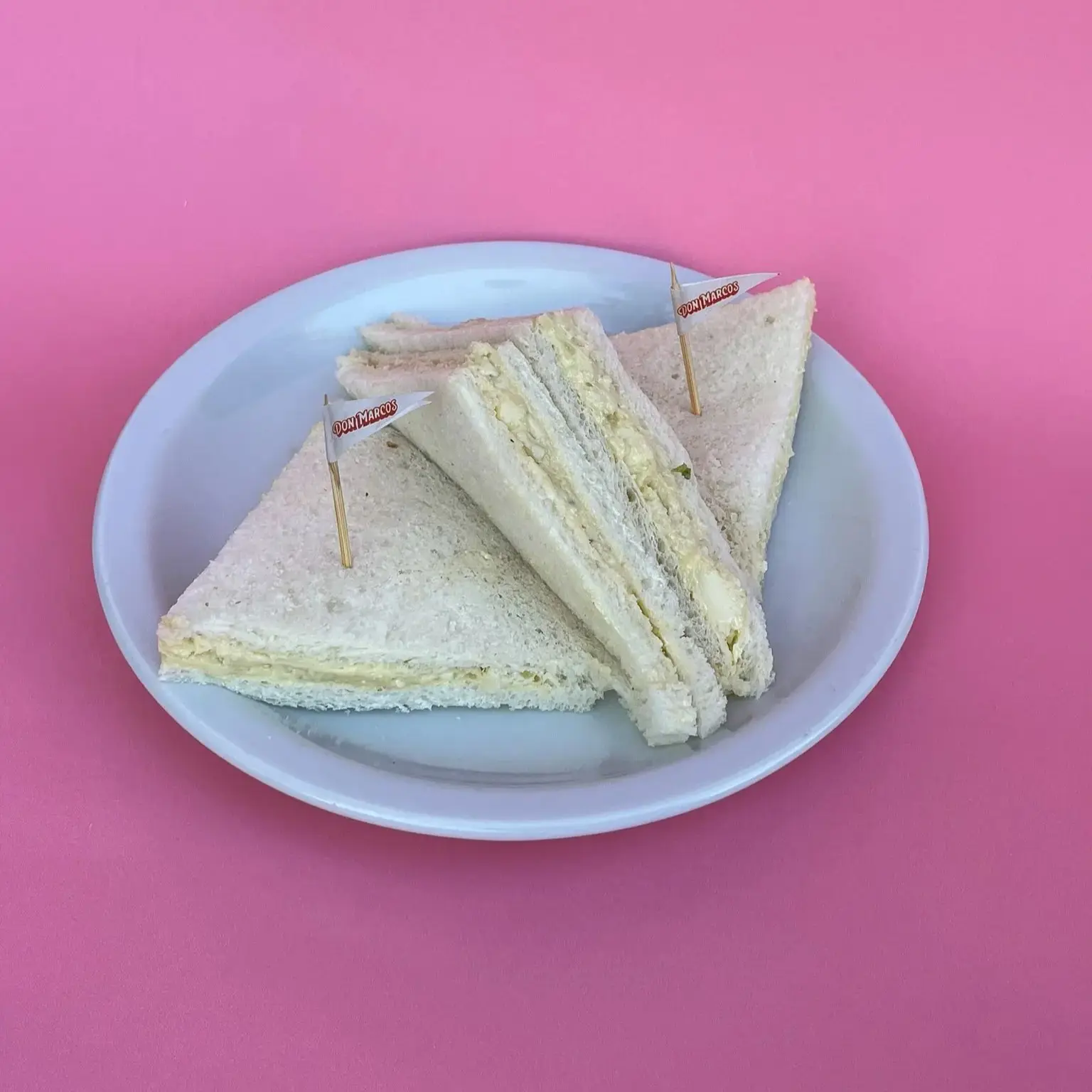 Sandwich roquefort, nuez y miel
