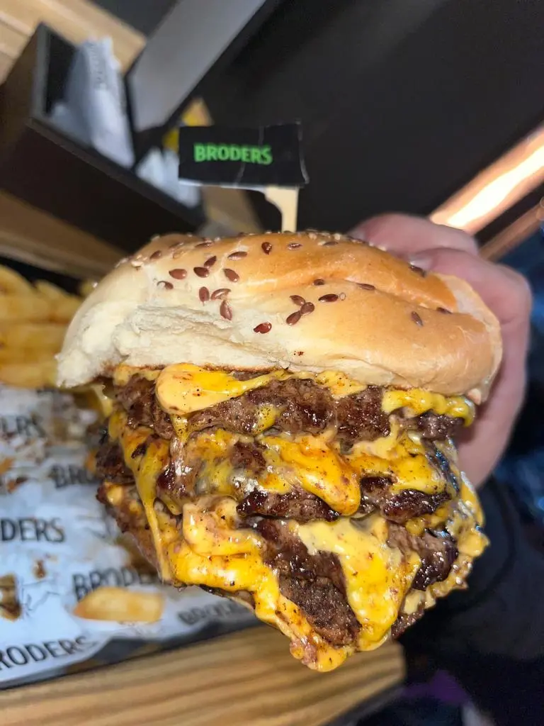 CHEESE BURGER - TRIPLE -