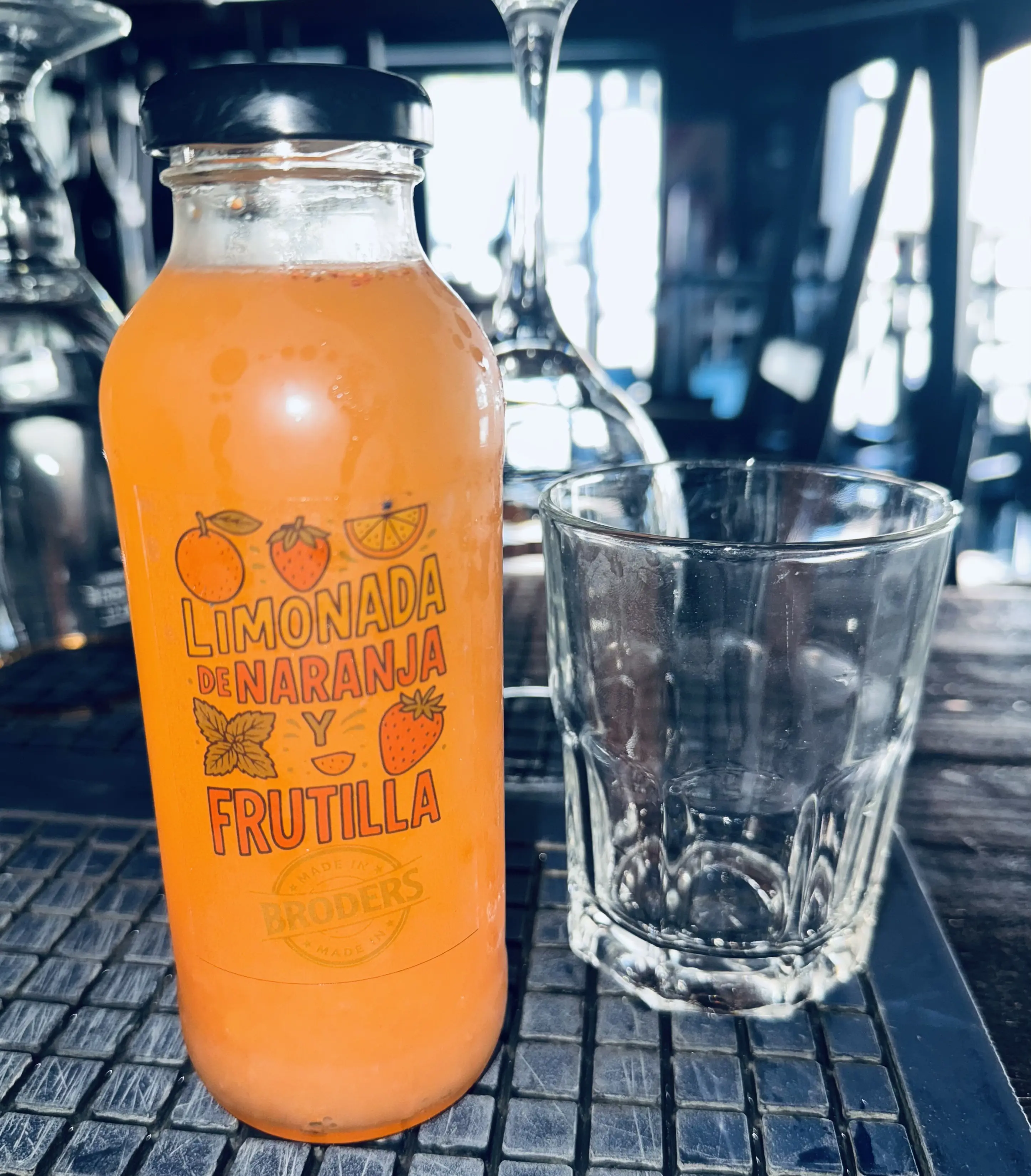 Limonada de Naranja y Frutilla