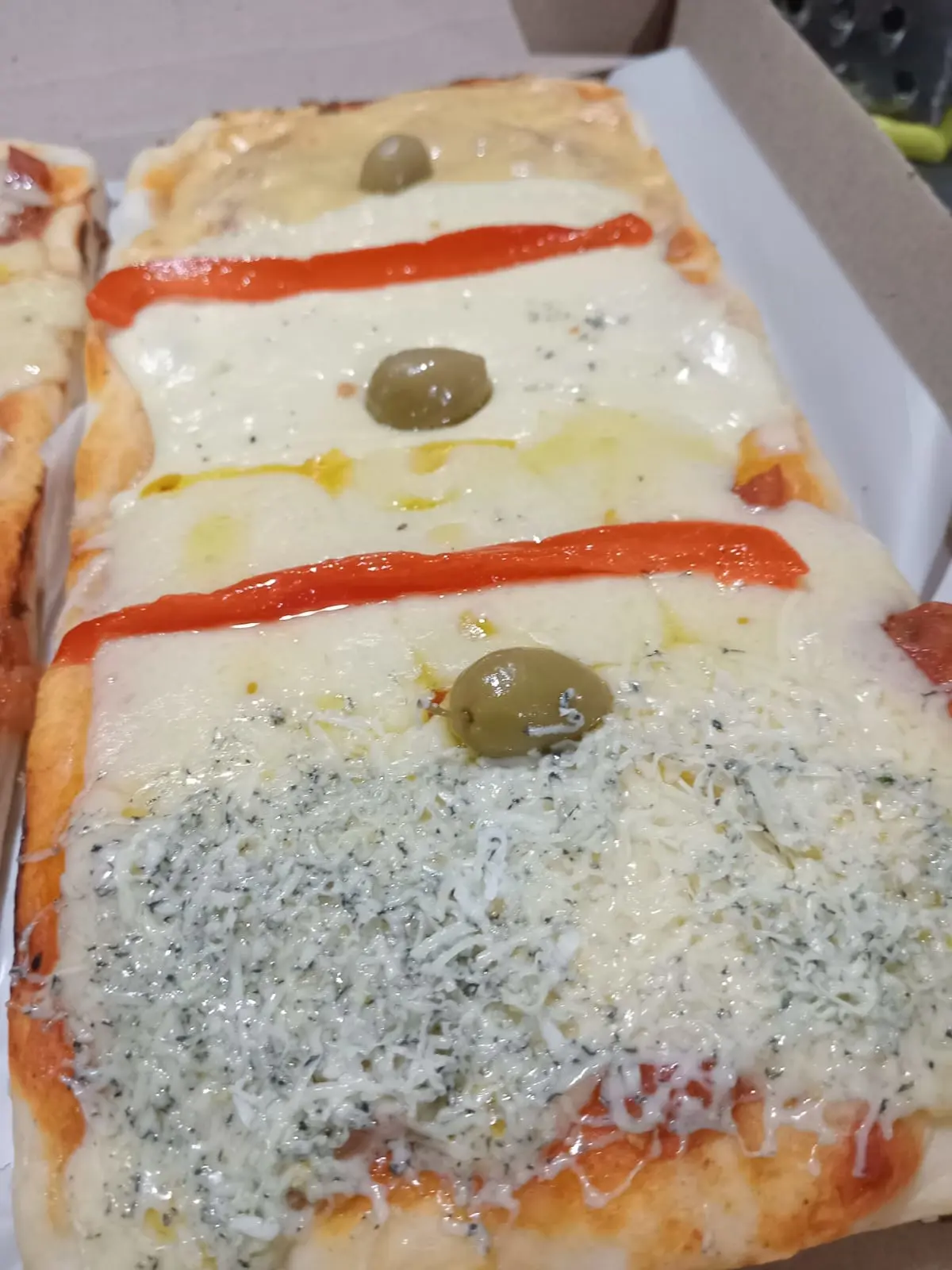 1/2 pizza 4 quesos
